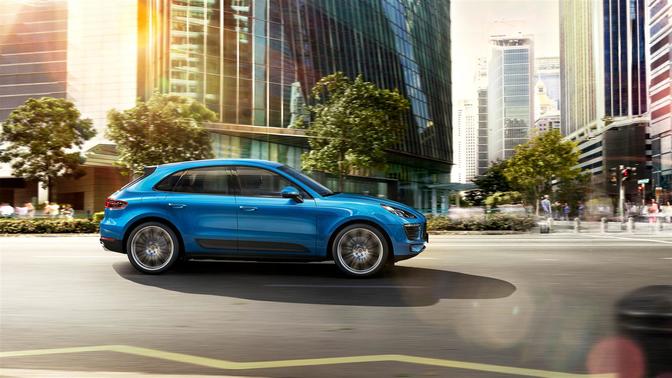 Macan S Side view Macan S Side view