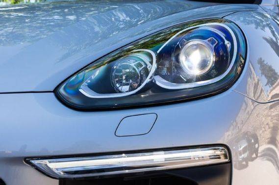 Cayenne S Headlight Cayenne S Headlight
