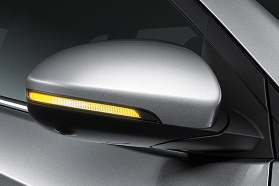 Hyundai Tucson Drivers Side Mirror Front Angle Hyundai Tucson Drivers Side Mirror Front Angle