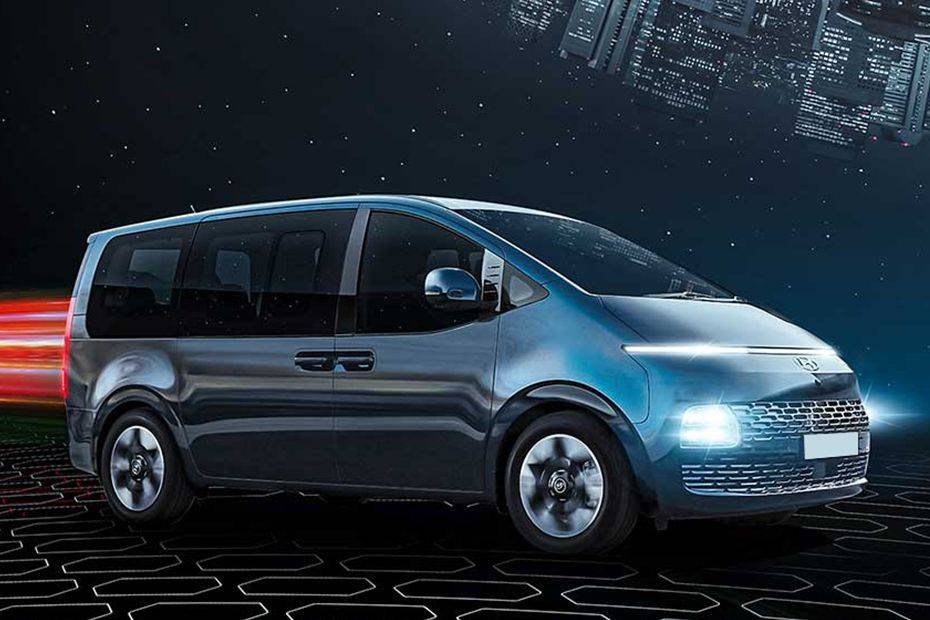 Hyundai Staria Front Medium View Hyundai Staria Front Medium View