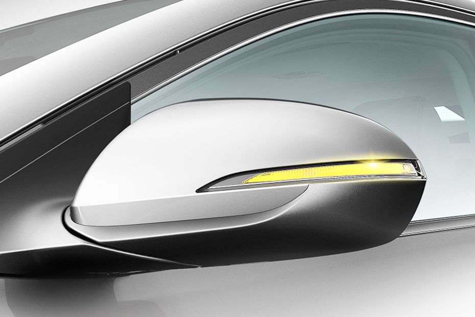 Hyundai Elantra Drivers Side Mirror Front Angle Hyundai Elantra Drivers Side Mirror Front Angle