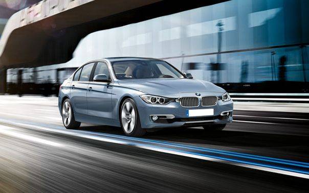 BMW 3 Series Gran Turismo Front Medium View BMW 3 Series Gran Turismo Front Medium View