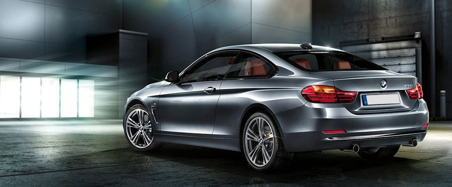 4 Series Coupe Side view 4 Series Coupe Side view