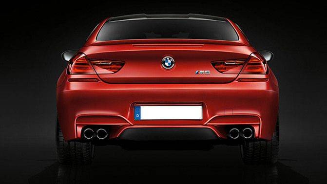 Full Rear View of BMW M6 Full Rear View of BMW M6