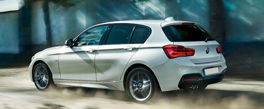 1 Series 5-Door Side view 1 Series 5-Door Side view