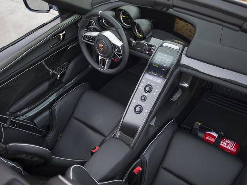 918 Spyder Weissach Package Center Console 918 Spyder Weissach Package Center Console