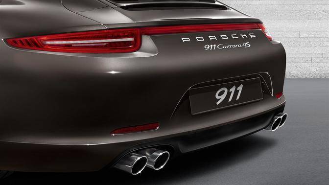 Exhaust Pipe of Porsche 911 Carrera 4S Exhaust Pipe of Porsche 911 Carrera 4S