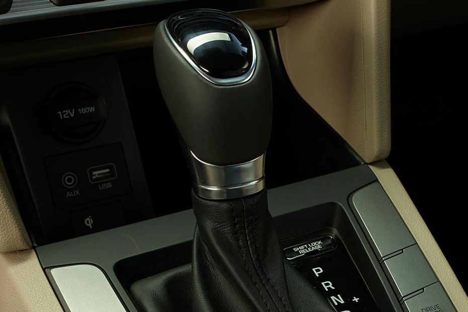 Hyundai Elantra Gear Shifter Hyundai Elantra Gear Shifter