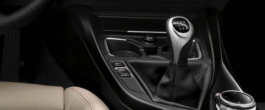 BMW 1 Series 5-Door Gear Shifter BMW 1 Series 5-Door Gear Shifter