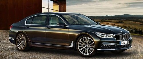 BMW 7 Series Front Medium View