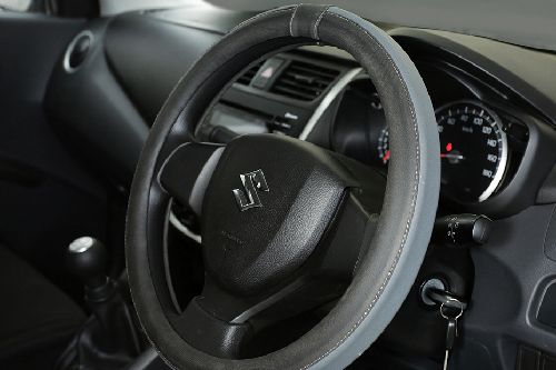 Suzuki Cultus Steering Wheel Suzuki Cultus Steering Wheel